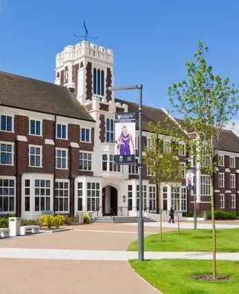 18所热门英国大学优缺点对比！治好你的选校困难症