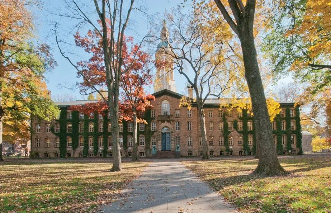 全美最有钱的10所大学！既然都这么壕了，学费考虑降点嘛？！