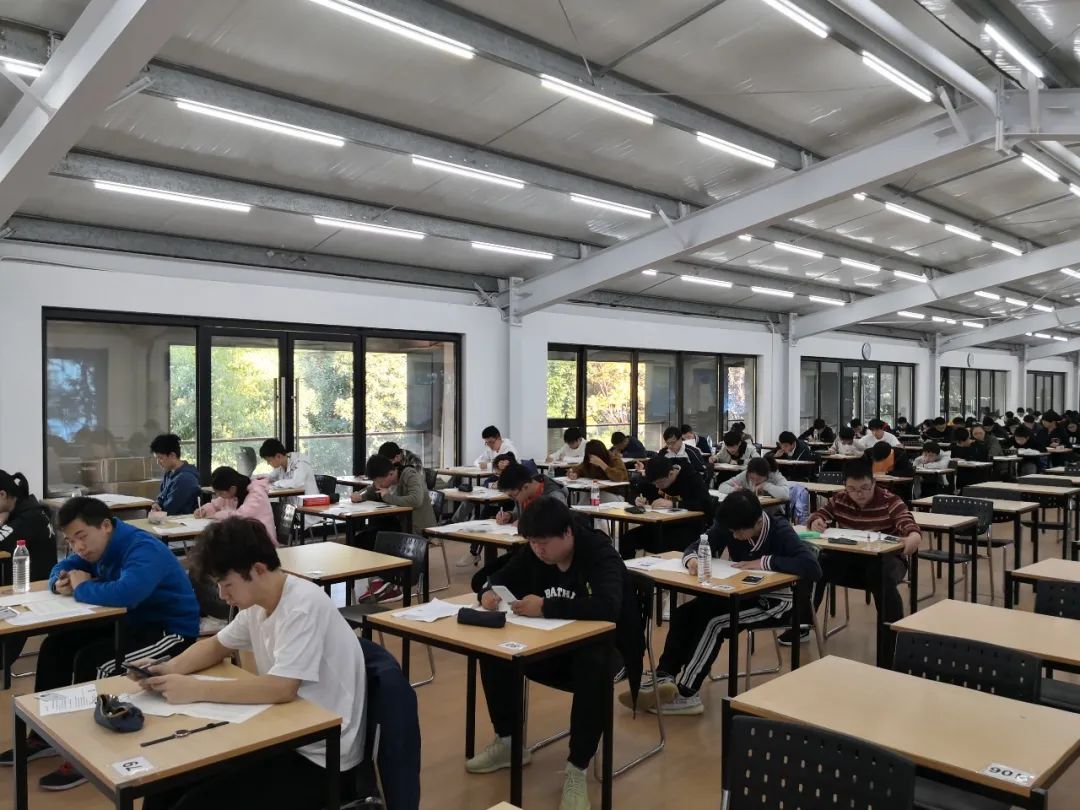 领科的一天是什么样子的？一起去看看