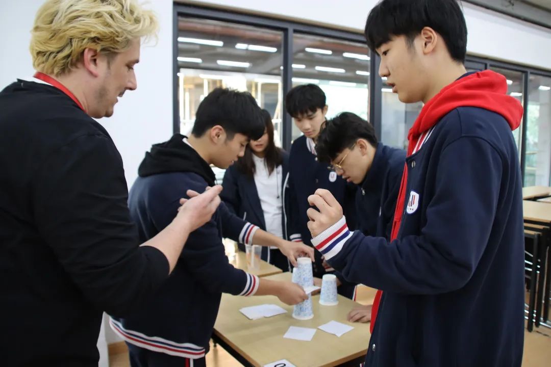 领科的一天是什么样子的？一起去看看