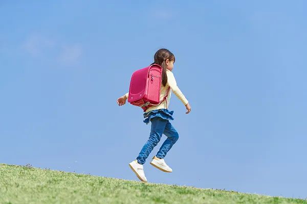 最新！2021年沪16区幼升小、小升初政策一键可查！哪些区有“五年一户”限定？